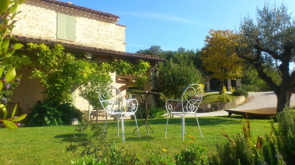Poggio Dei Prugnoli Bed and Breakfast Tavoleto Buitenkant foto