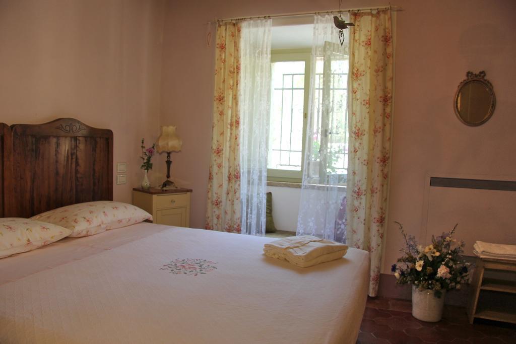 Poggio Dei Prugnoli Bed and Breakfast Tavoleto Buitenkant foto